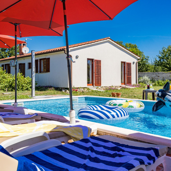 Villa Mina, Villa Mina Orihi mit Pool, Istrien, Kroatien Orihi